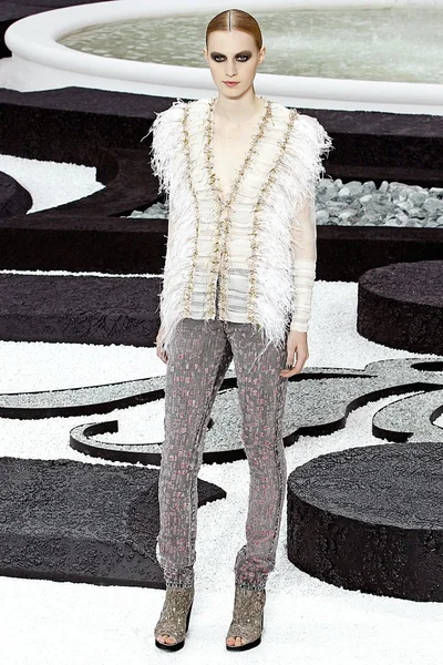 Look 35